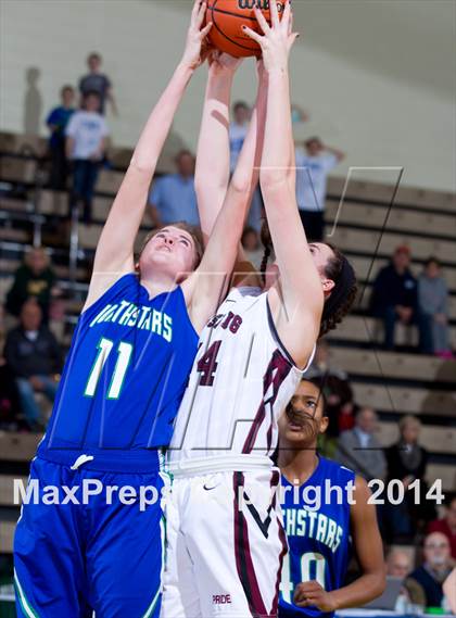 Thumbnail 2 in Ossining vs. Cicero-North Syracuse (NYSPHSAA Class AA Final) photogallery.