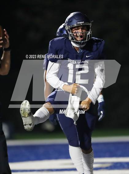 Thumbnail 1 in Saguaro vs Sierra Canyon photogallery.