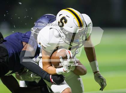 Thumbnail 2 in Saguaro vs Sierra Canyon photogallery.
