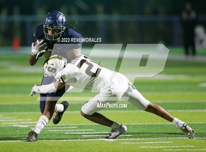 Thumbnail 2 in Saguaro vs Sierra Canyon photogallery.