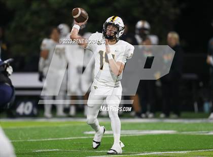 Thumbnail 1 in Saguaro vs Sierra Canyon photogallery.