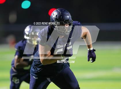Thumbnail 3 in Saguaro vs Sierra Canyon photogallery.