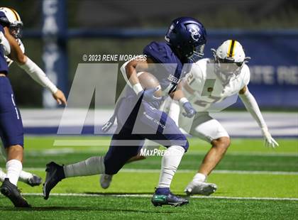 Thumbnail 1 in Saguaro vs Sierra Canyon photogallery.