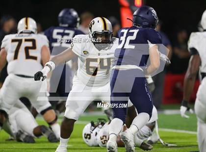 Thumbnail 2 in Saguaro vs Sierra Canyon photogallery.