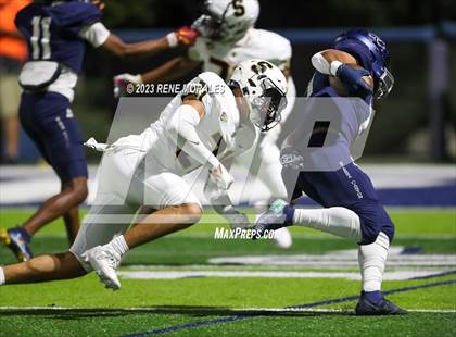 Thumbnail 2 in Saguaro vs Sierra Canyon photogallery.