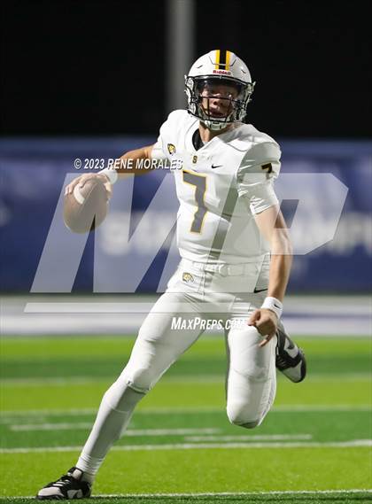 Thumbnail 3 in Saguaro vs Sierra Canyon photogallery.