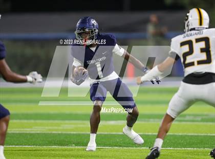 Thumbnail 2 in Saguaro vs Sierra Canyon photogallery.