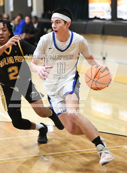 Thumbnail 1 in Fountain Hills vs. Highland Prep (Coyotes Basketball Invitational) Championship photogallery.
