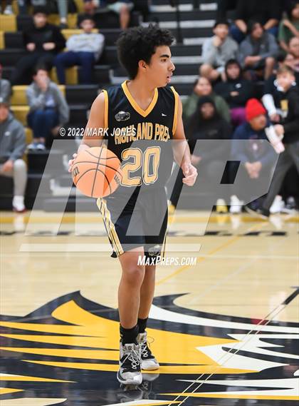 Thumbnail 1 in Fountain Hills vs. Highland Prep (Coyotes Basketball Invitational) Championship photogallery.