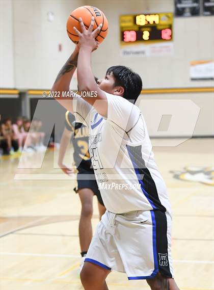 Thumbnail 2 in Fountain Hills vs. Highland Prep (Coyotes Basketball Invitational) Championship photogallery.