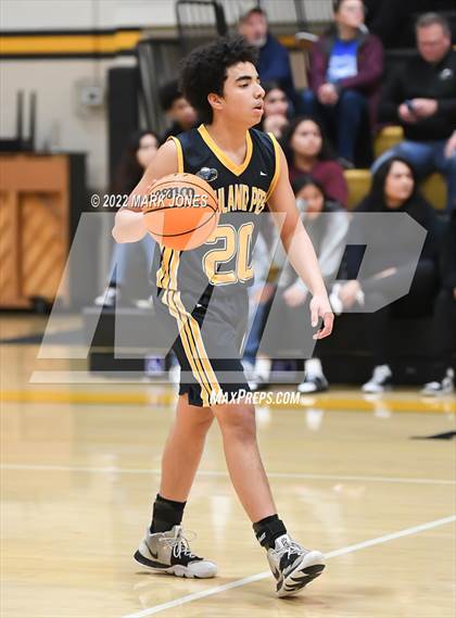 Thumbnail 2 in Fountain Hills vs. Highland Prep (Coyotes Basketball Invitational) Championship photogallery.