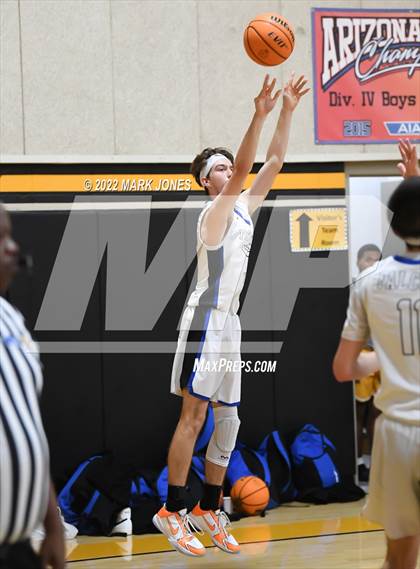 Thumbnail 1 in Fountain Hills vs. Highland Prep (Coyotes Basketball Invitational) Championship photogallery.