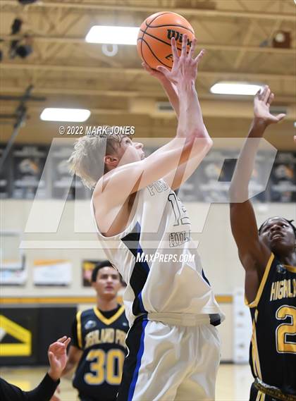 Thumbnail 2 in Fountain Hills vs. Highland Prep (Coyotes Basketball Invitational) Championship photogallery.