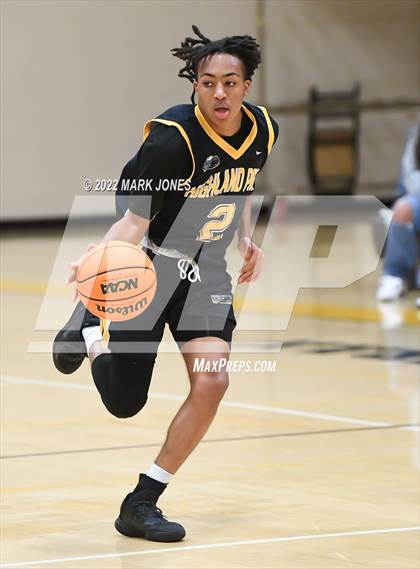 Thumbnail 1 in Fountain Hills vs. Highland Prep (Coyotes Basketball Invitational) Championship photogallery.