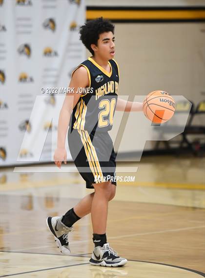 Thumbnail 3 in Fountain Hills vs. Highland Prep (Coyotes Basketball Invitational) Championship photogallery.