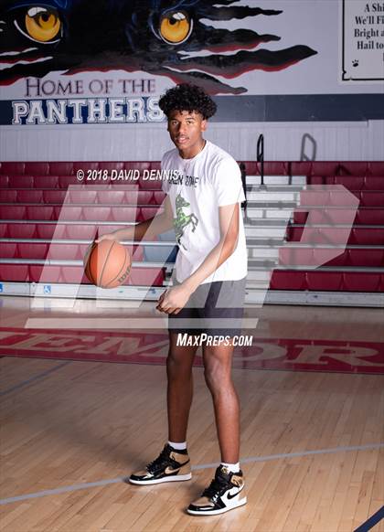 Thumbnail 3 in Jalen Green (WeNext) photogallery.