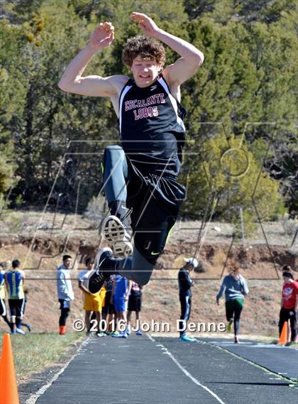 Thumbnail 3 in Penasco Invitational photogallery.