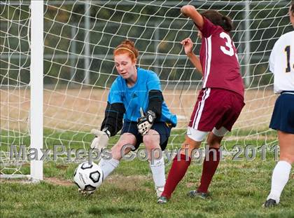 Thumbnail 3 in Monument Mountain vs. Mount Everett (Kick It For Kidneys Tournament) photogallery.