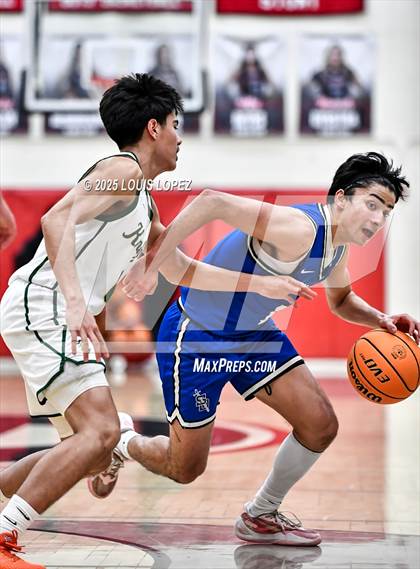 Thumbnail 1 in San Dimas vs. Ontario Christian photogallery.