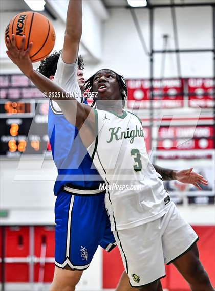 Thumbnail 2 in San Dimas vs. Ontario Christian photogallery.