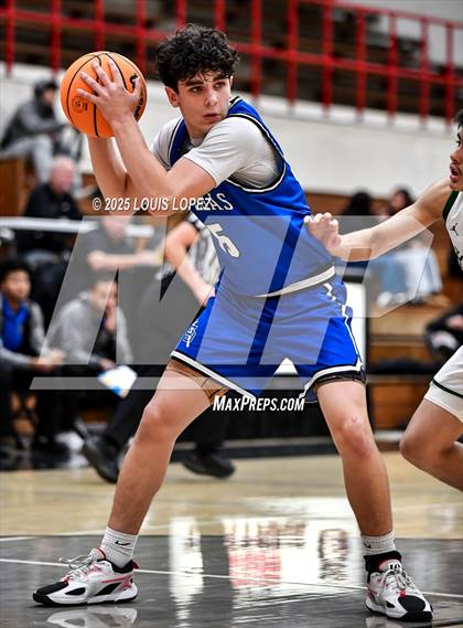 Thumbnail 1 in San Dimas vs. Ontario Christian photogallery.