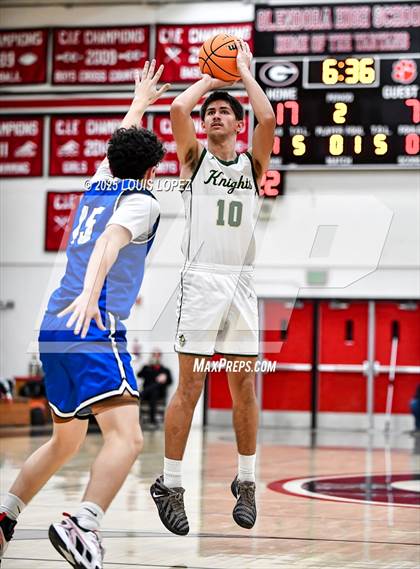 Thumbnail 2 in San Dimas vs. Ontario Christian photogallery.