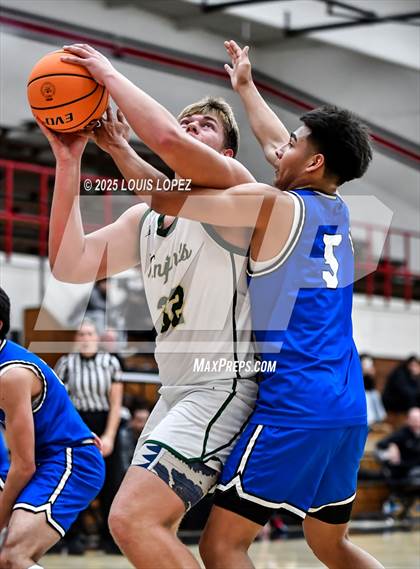 Thumbnail 2 in San Dimas vs. Ontario Christian photogallery.