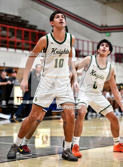 Thumbnail 2 in San Dimas vs. Ontario Christian photogallery.