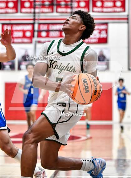 Thumbnail 2 in San Dimas vs. Ontario Christian photogallery.