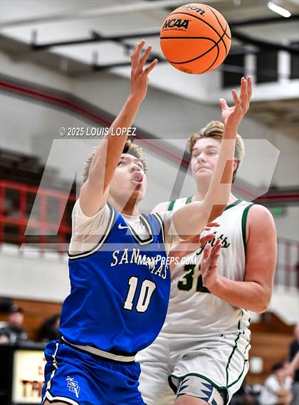 Thumbnail 2 in San Dimas vs. Ontario Christian photogallery.