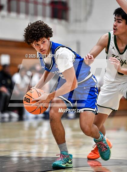 Thumbnail 2 in San Dimas vs. Ontario Christian photogallery.