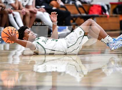 Thumbnail 1 in San Dimas vs. Ontario Christian photogallery.