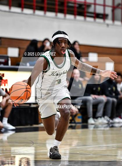 Thumbnail 1 in San Dimas vs. Ontario Christian photogallery.