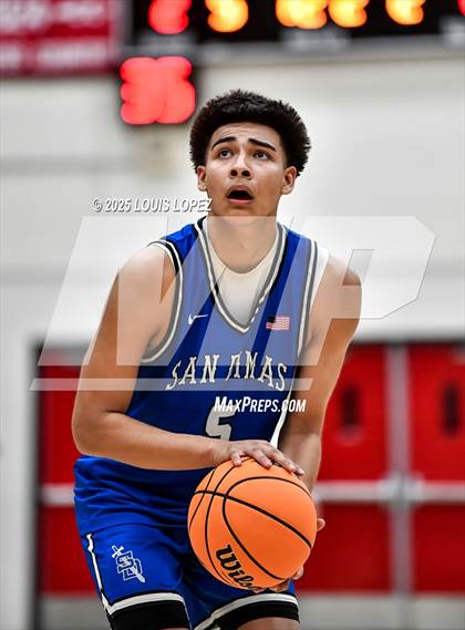 Thumbnail 2 in San Dimas vs. Ontario Christian photogallery.