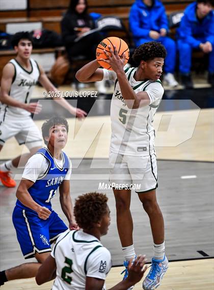 Thumbnail 2 in San Dimas vs. Ontario Christian photogallery.