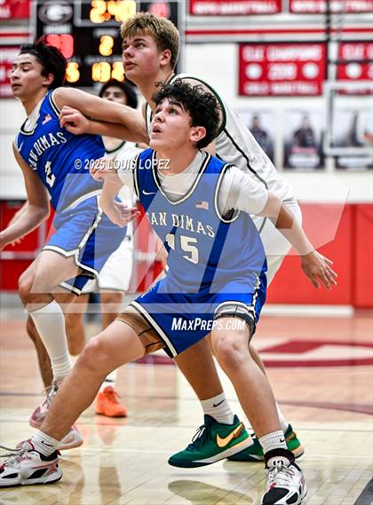 Thumbnail 3 in San Dimas vs. Ontario Christian photogallery.