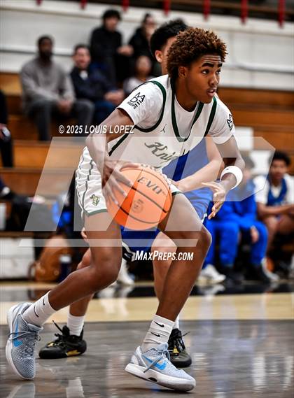 Thumbnail 3 in San Dimas vs. Ontario Christian photogallery.