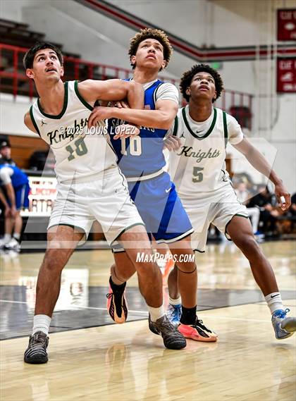 Thumbnail 1 in San Dimas vs. Ontario Christian photogallery.