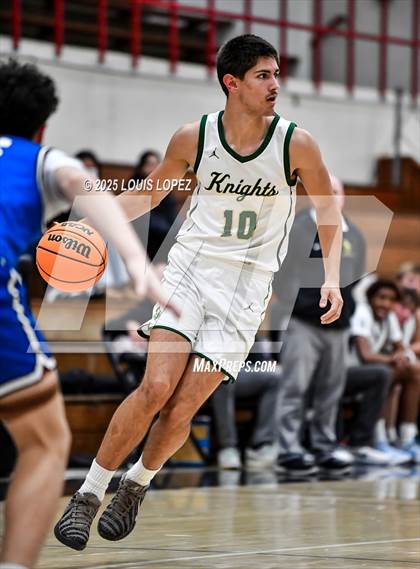 Thumbnail 3 in San Dimas vs. Ontario Christian photogallery.