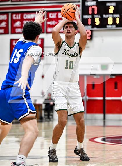 Thumbnail 1 in San Dimas vs. Ontario Christian photogallery.