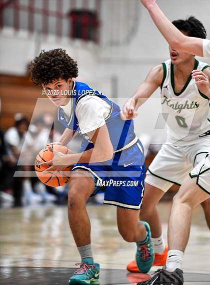 Thumbnail 1 in San Dimas vs. Ontario Christian photogallery.