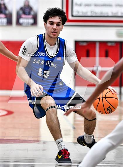 Thumbnail 1 in San Dimas vs. Ontario Christian photogallery.