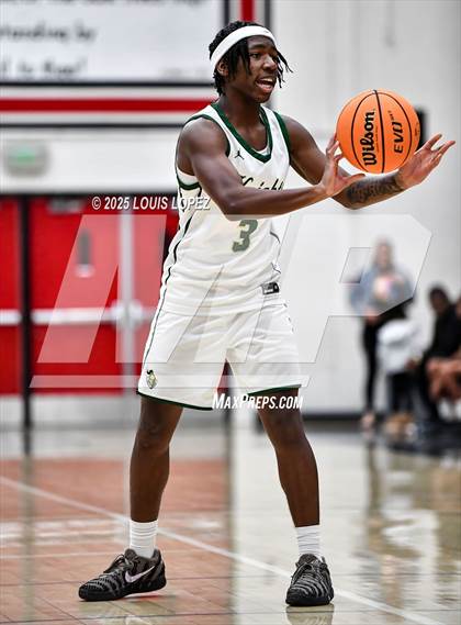 Thumbnail 2 in San Dimas vs. Ontario Christian photogallery.