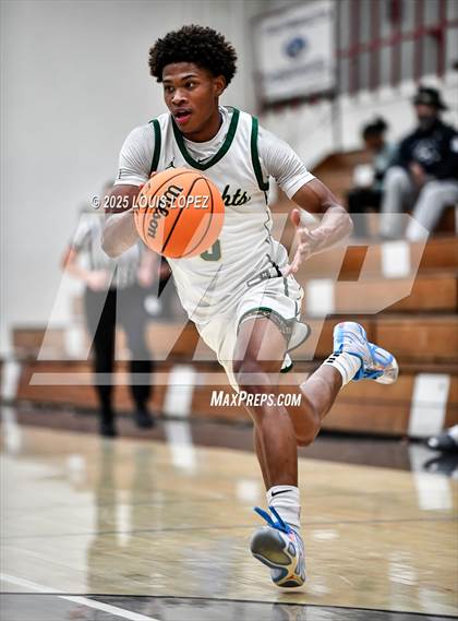 Thumbnail 3 in San Dimas vs. Ontario Christian photogallery.