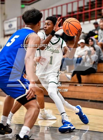 Thumbnail 3 in San Dimas vs. Ontario Christian photogallery.