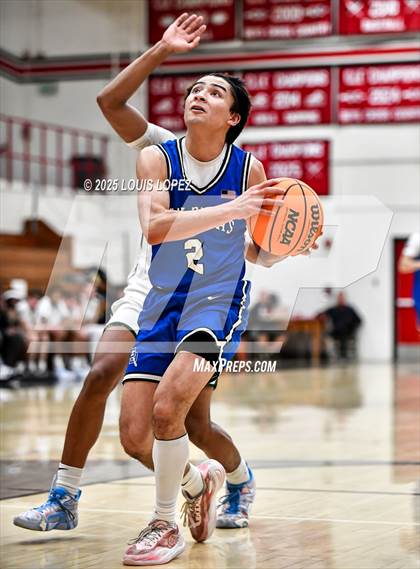 Thumbnail 2 in San Dimas vs. Ontario Christian photogallery.