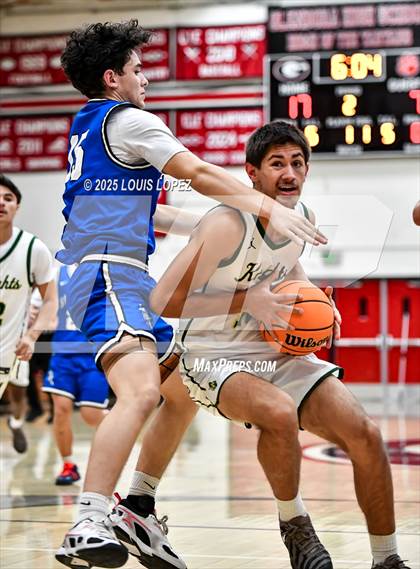 Thumbnail 2 in San Dimas vs. Ontario Christian photogallery.