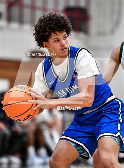 Thumbnail 1 in San Dimas vs. Ontario Christian photogallery.