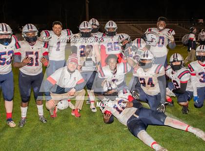 Thumbnail 2 in Terry Sanford @ Cape Fear (Battle of the Blues) photogallery.