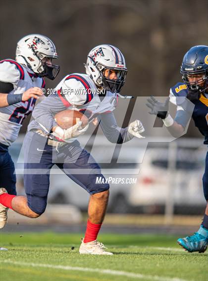 Thumbnail 2 in Terry Sanford @ Cape Fear (Battle of the Blues) photogallery.